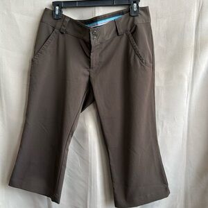 Under Armour Performance Golf Capri Crop Pants Brown Size 8